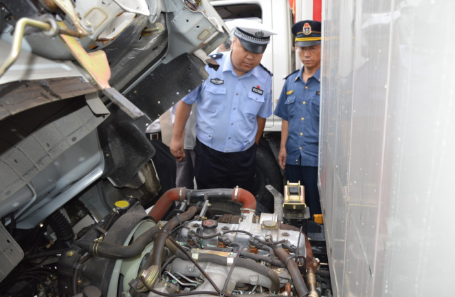 贵阳四通搬家:宣讲司机守则,守卫客户利益